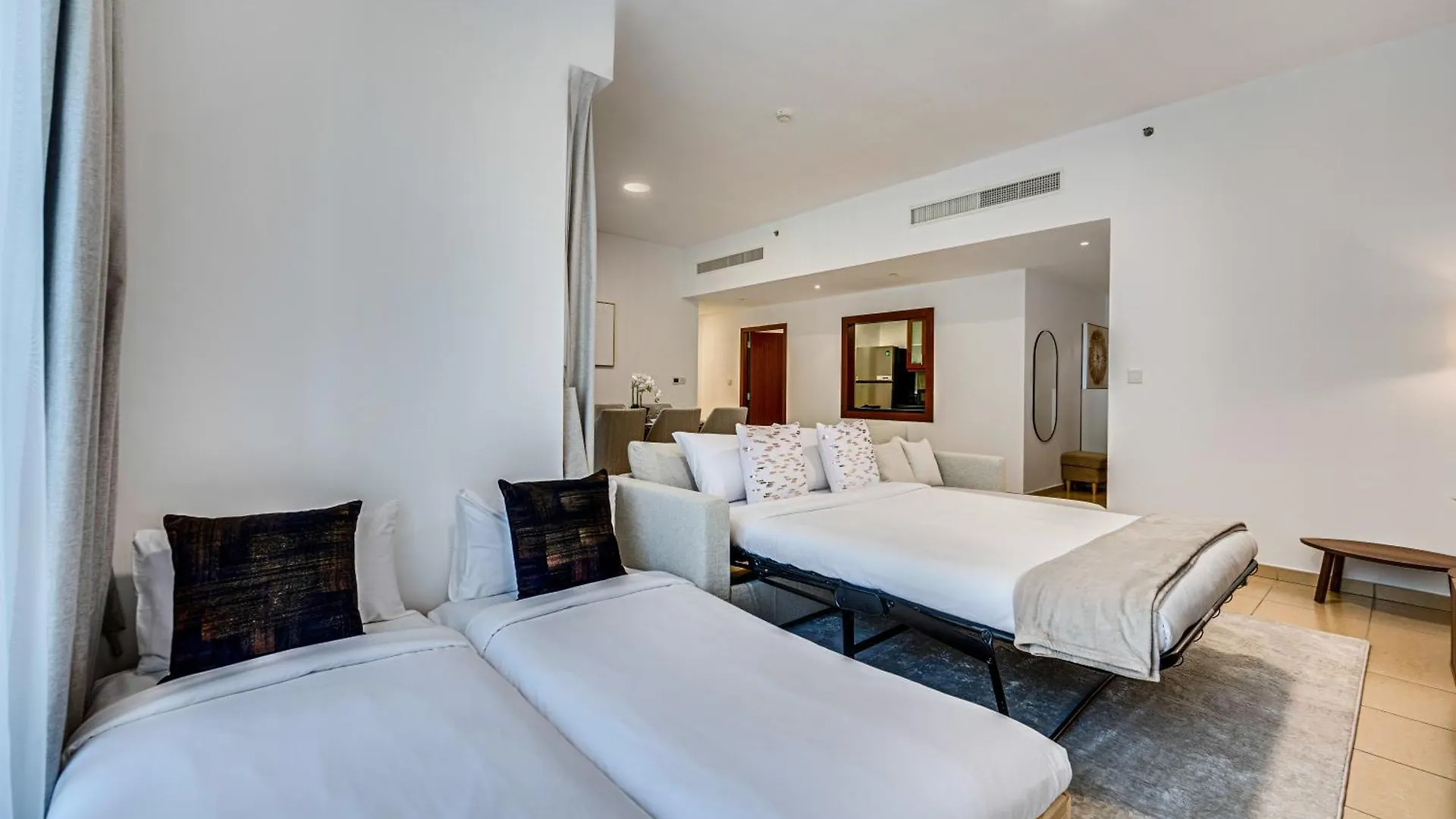 Delightful Apartment Near The Jbr 두바이