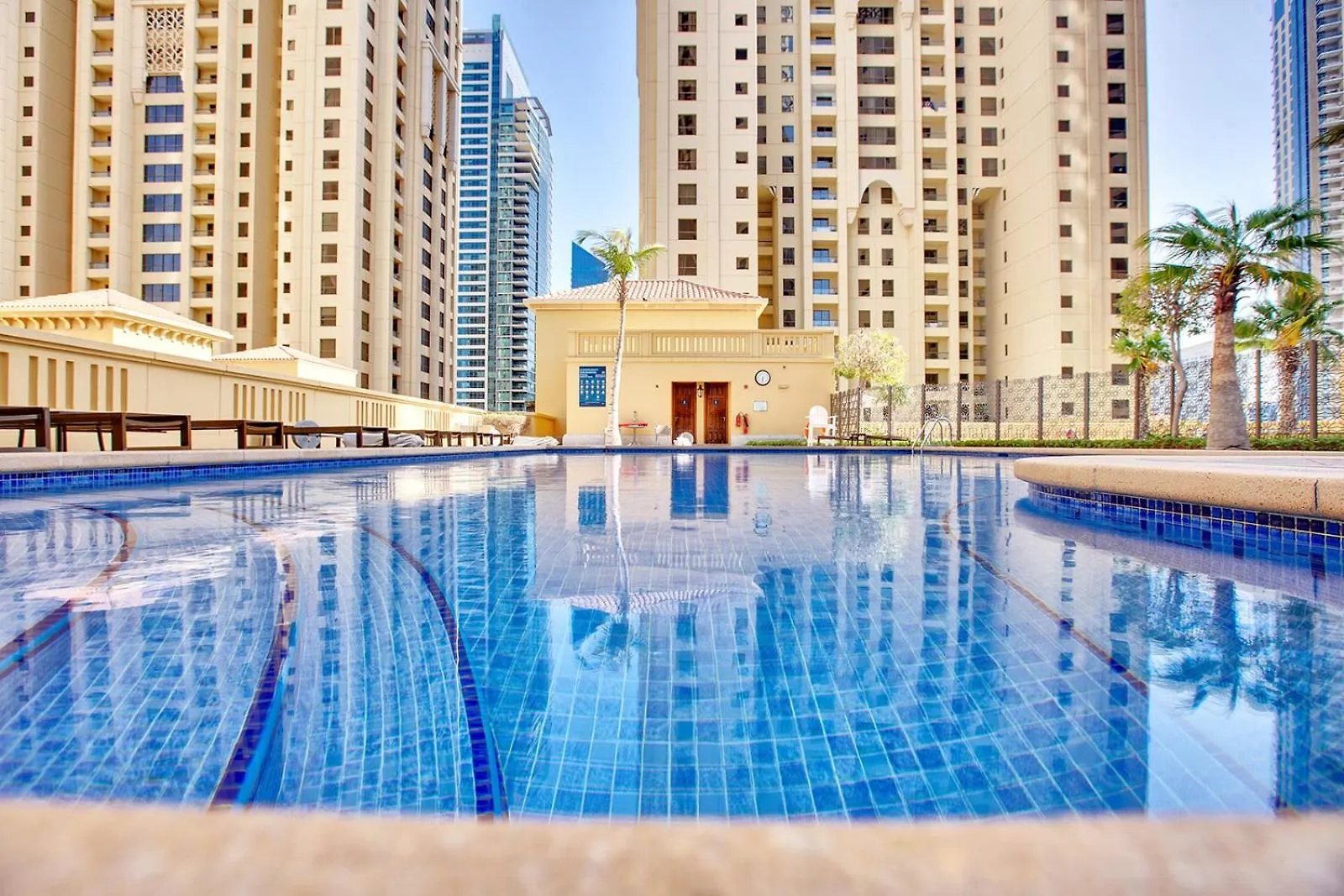 Delightful Apartment Near The Jbr 두바이